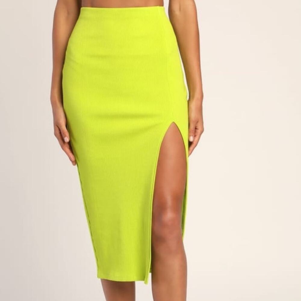 Lulus Lime Green Ribbed Midi Skirt NWT Size Large High Slit Bodycon - Picture 2 of 7